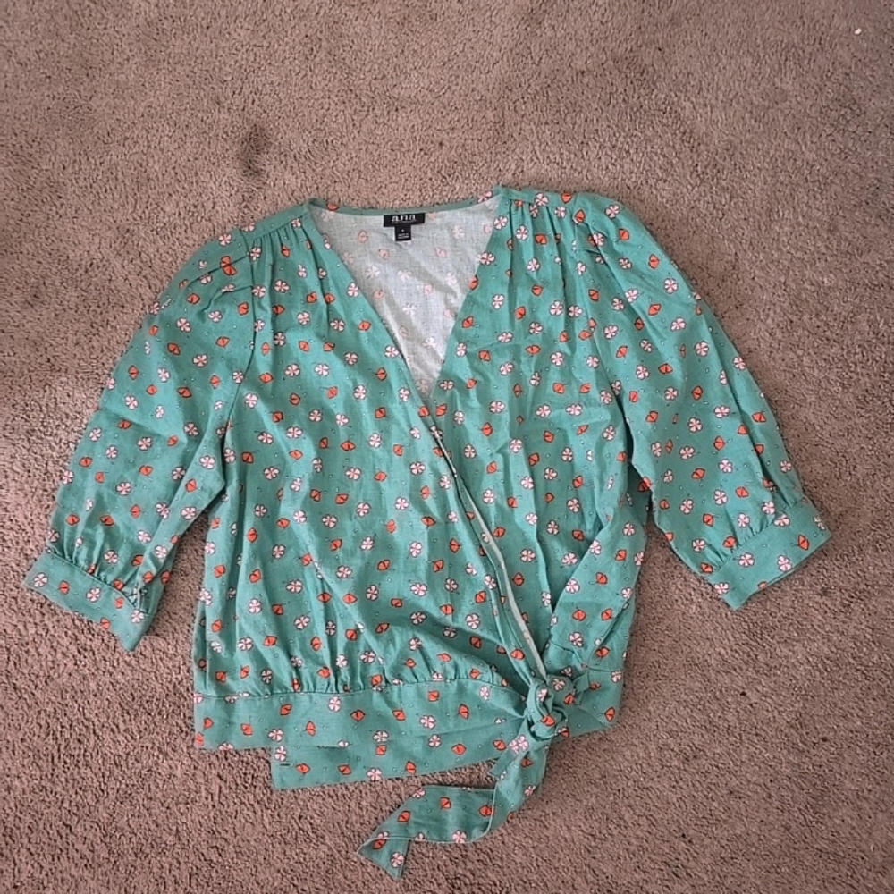 A.N.A linen floral wrap blouse women’s Size Small, Over Size.